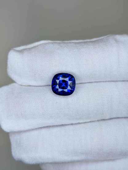 6.54 Carat Cushion Cut Heat Blue Sapphire Loose Gemstone