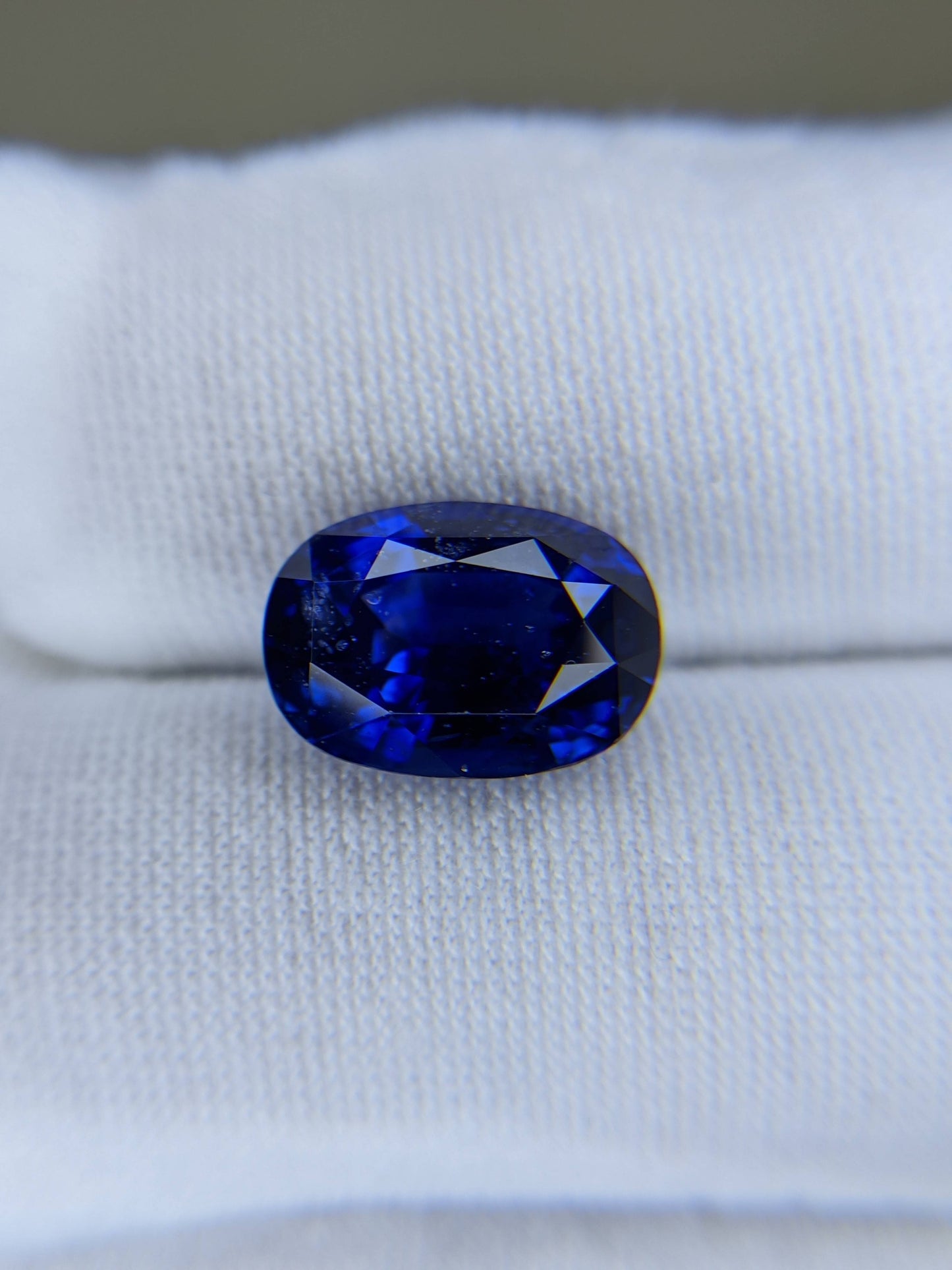 8.2 Carat Oval Cut Heat Blue Sapphire Loose Gemstone
