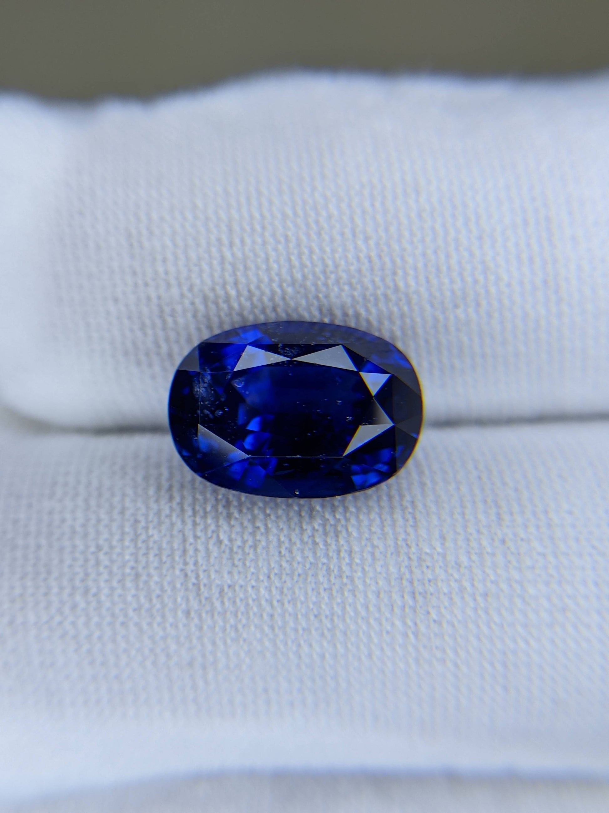 8.2 Carat Oval Cut Heat Blue Sapphire Loose Gemstone