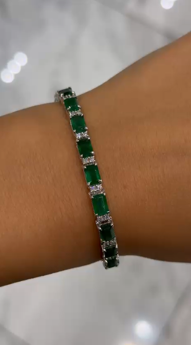 Celesia 12.75 Carats Emerald Cut Zambian Green Emerald and Diamond Tennis Bracelet in 18k White Gold