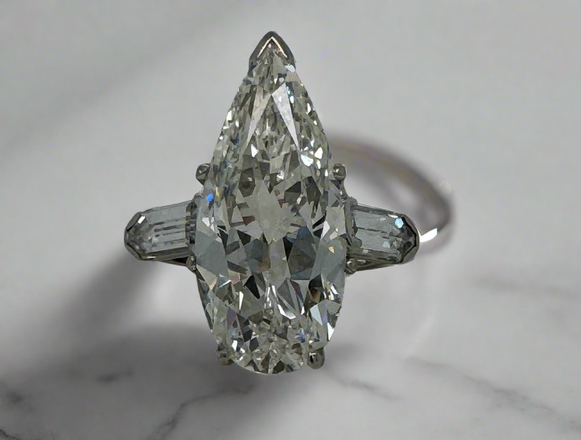 Elongated 10 Carat Pear Shape Diamond Ring