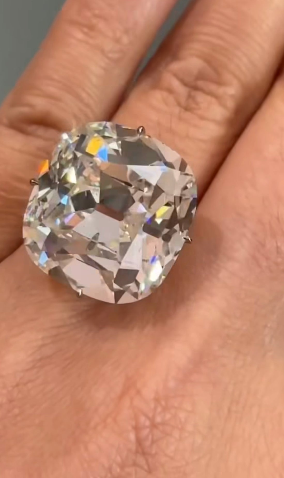
28 carat cushion cut diamond
