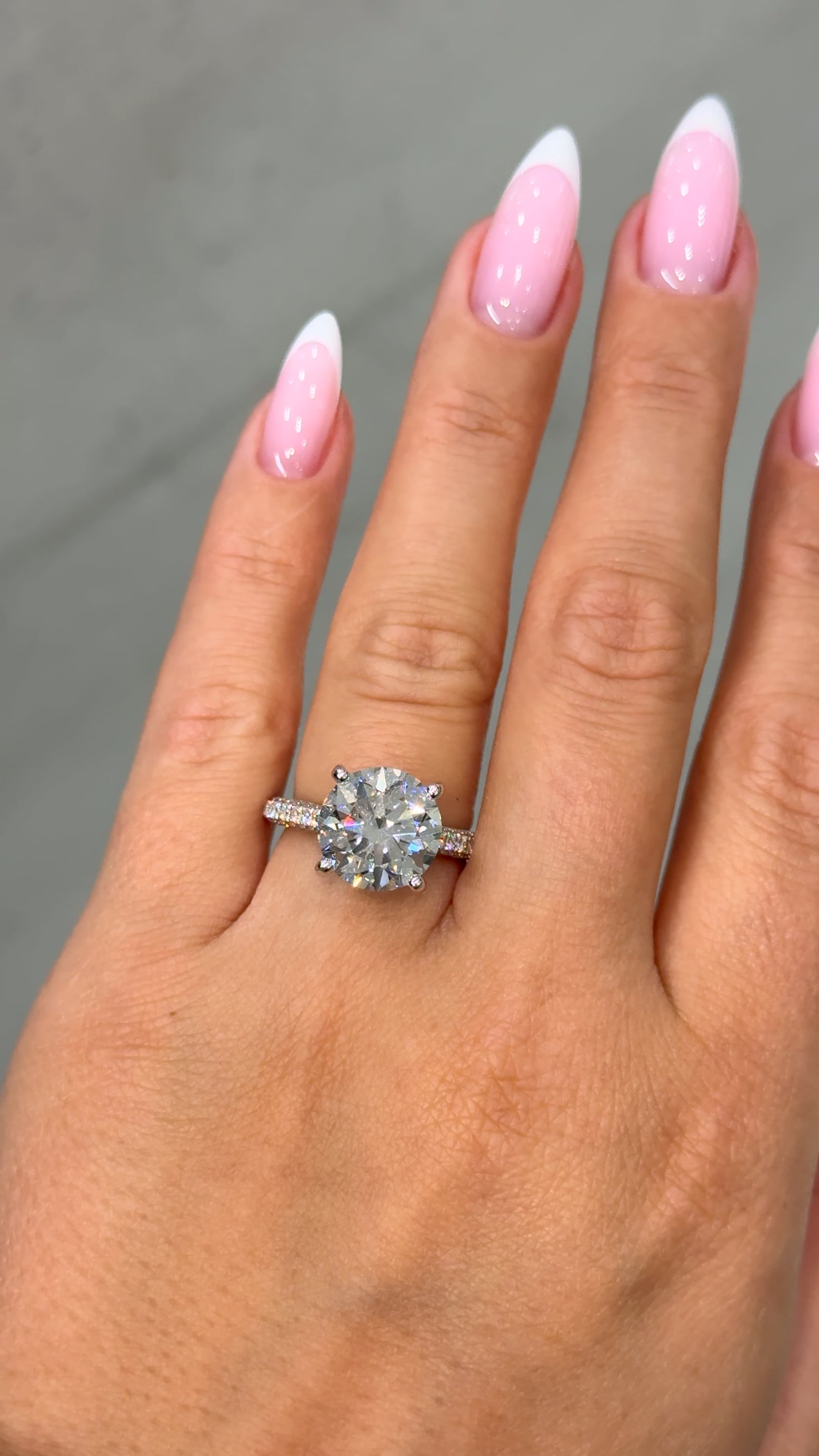 Lucaira 7 Carat Round Brilliant Cut Lab Grown Diamond Ring in 18k White Gold