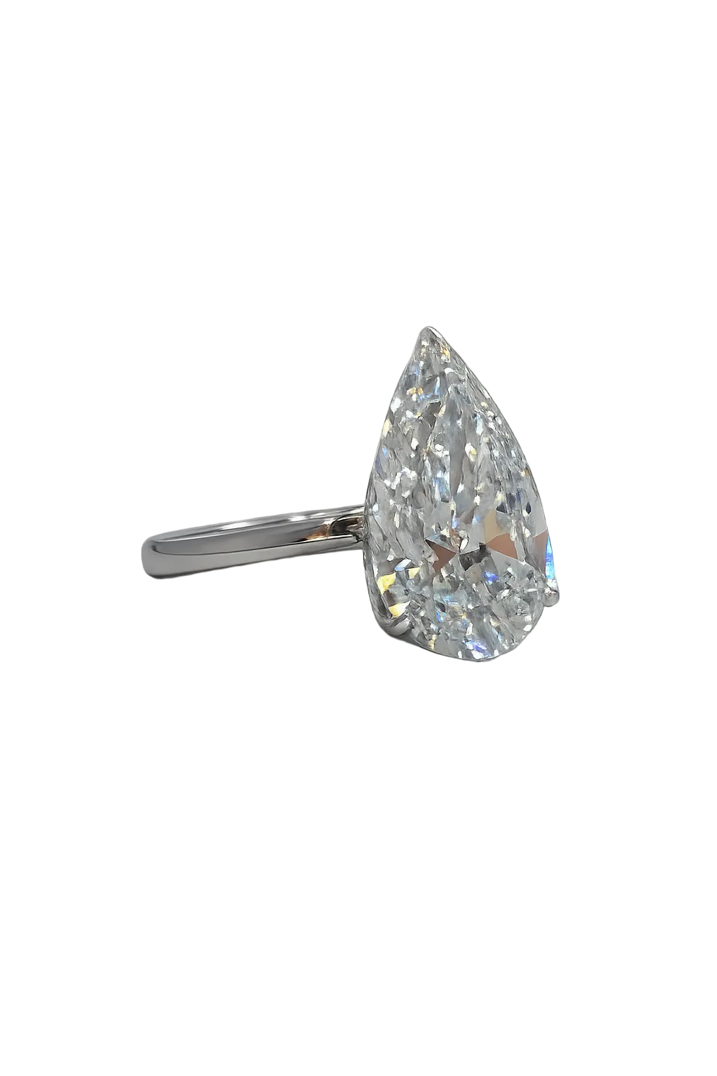 Lunorie 6.19 Carat Pear Shape Lab Grown Diamond Ring in 18k White Gold Side