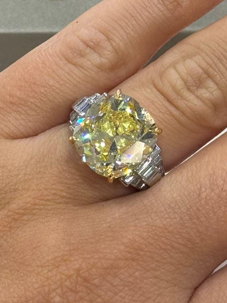 Maddyson 11 Carat Fancy Intense Yellow Cushion Cut Diamond Engagement Ring in Platinum/18k White Gold GIA Certified