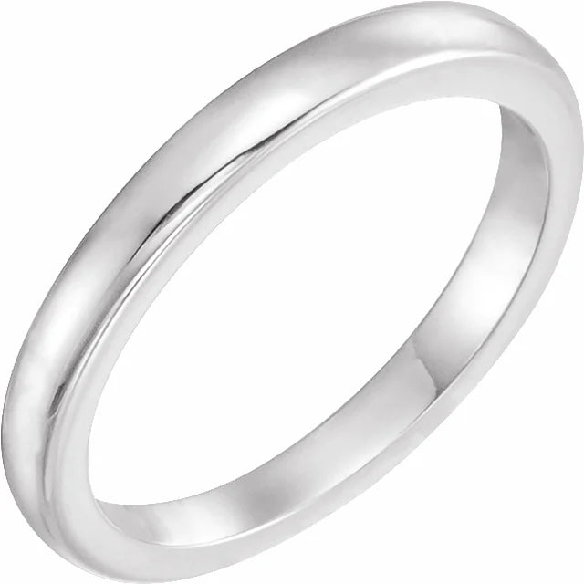 14k White Gold ring on a white background