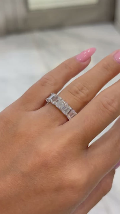 FAY Emerald Cut Earth Mined Diamond Eternity Band U-Shaped Shared Prong in 18k Gold