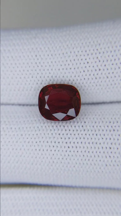 3 Carats Cushion Cut Heat Pigeon Blood Red Ruby Loose Gemstone Bellerophon Video 1