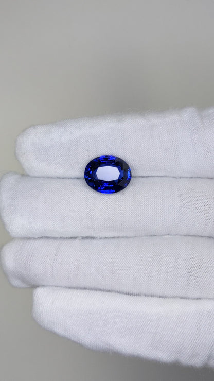 8.96 Carat Oval Cut Heat Royal Blue Sapphire Loose Gemstone GRS Far Video