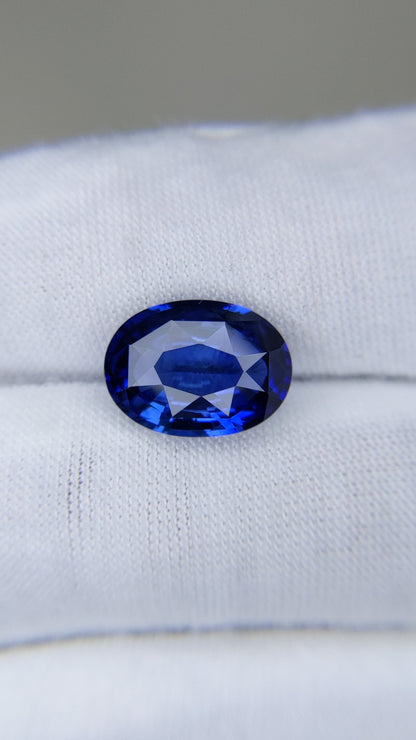6.66 Carat Oval Cut Heat Medium Blue Sapphire Loose Gemstone Video 1