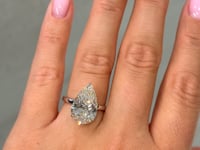 Lunorie 6.19 Carat Pear Shape Lab Grown Diamond Ring in 18k White Gold