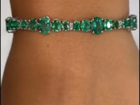 Cairo 13.69 Carats Oval Cut Zambian Green Emerald and Diamond Tennis Bracelet in 18k White Gold Video