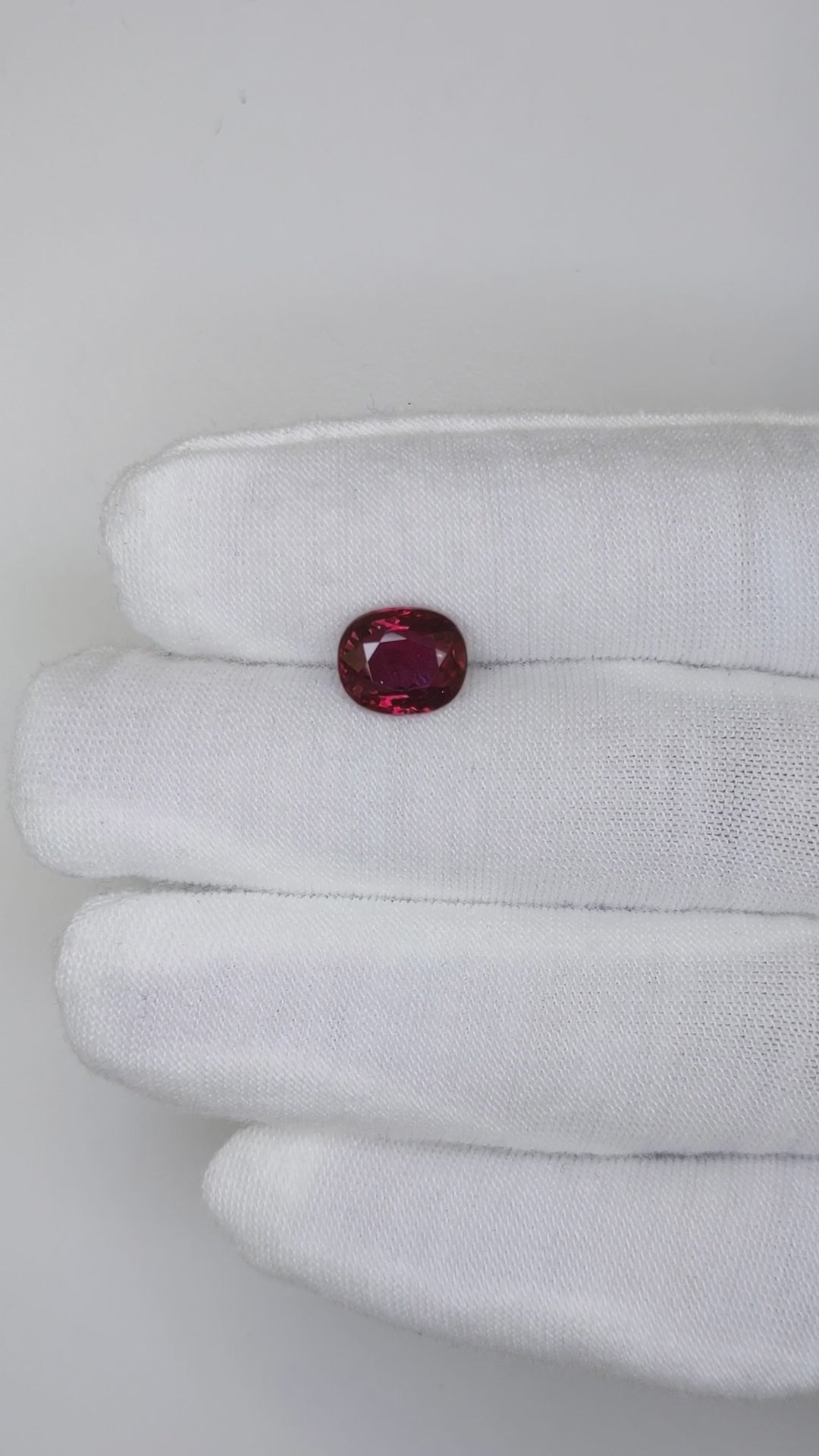 3.11 Carats Oval Cut No Heat Pigeon Blood Red Ruby Loose Gemstone GRS Video 3