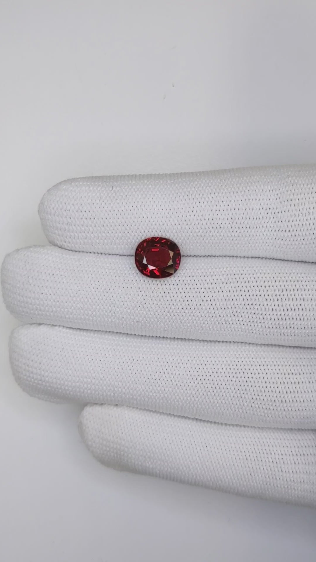 3.13 Carats Cushion Cut Heat Pigeon Blood Red Ruby Loose Gemstone GRS Video 3
