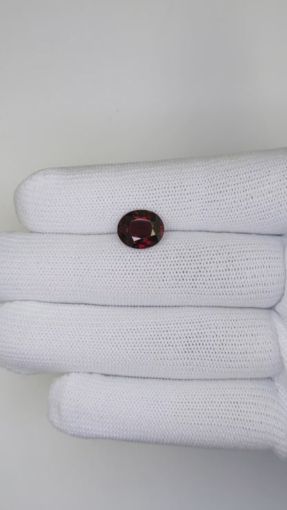 4.03 Carats Oval Cut Heat Pigeon Blood Red Ruby Loose Gemstone far