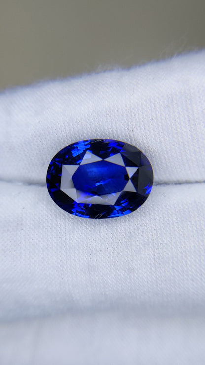 10.27 Carat Oval Cut Heat Royal Blue Sapphire Loose Gemstone GRS Video 3