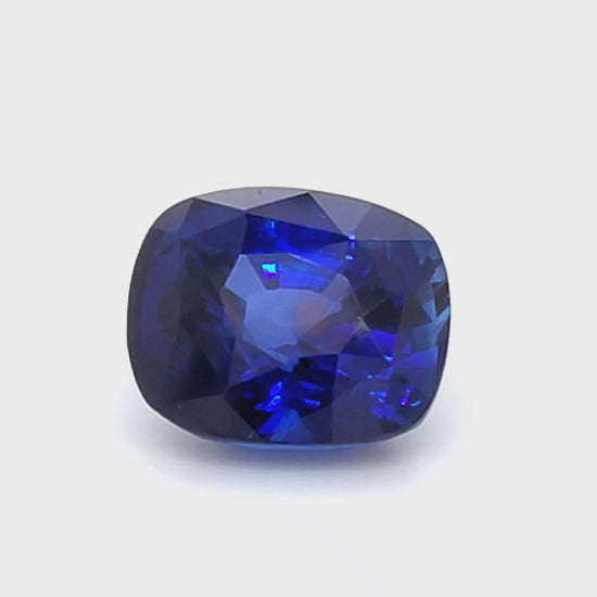 8.67 Carat Cushion Cut Heat Royal Blue Sapphire Loose Gemstone GRS Video 3