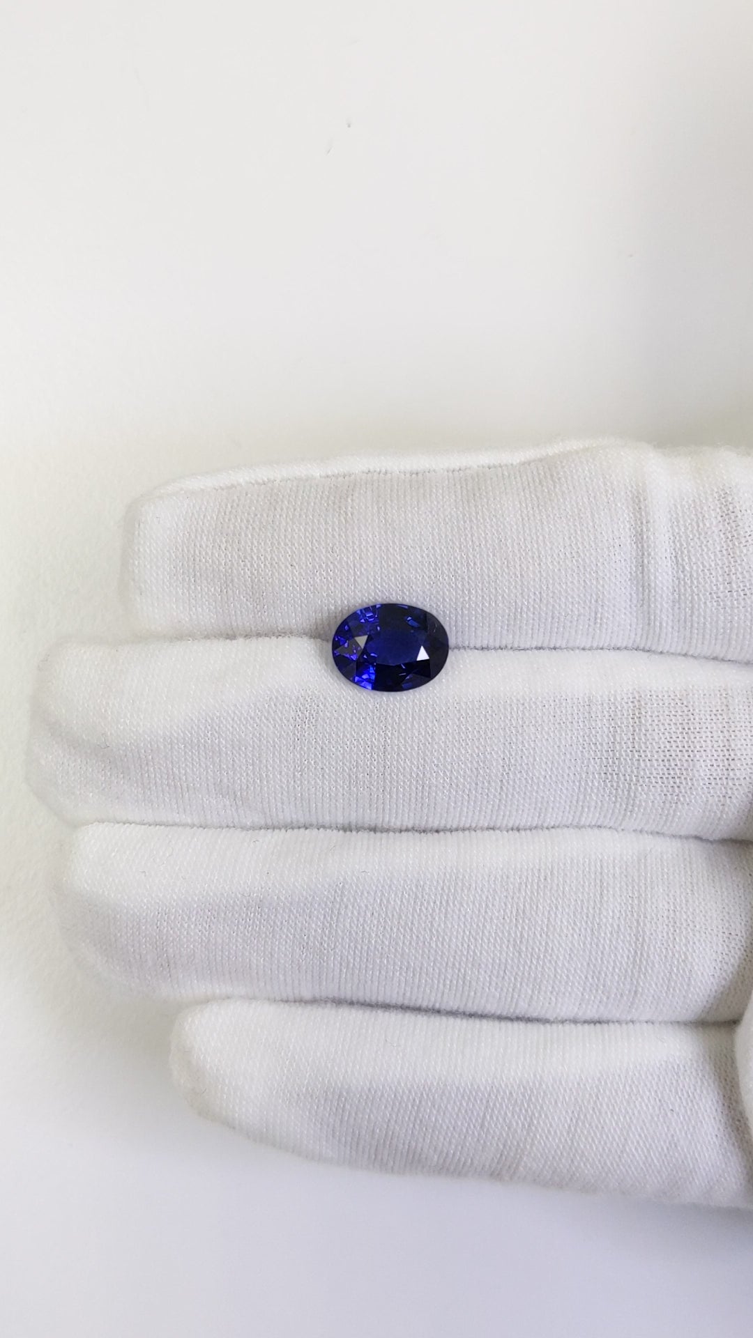 4.03 Carat Oval Cut Heat Vivid Blue Sapphire Loose Gemstone Video 1