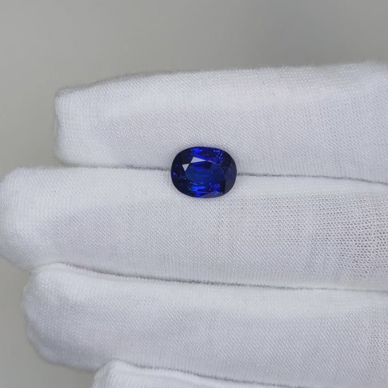 4.33 Carat Oval Cut Heat Blue Sapphire Loose Gemstone GRS Video 2