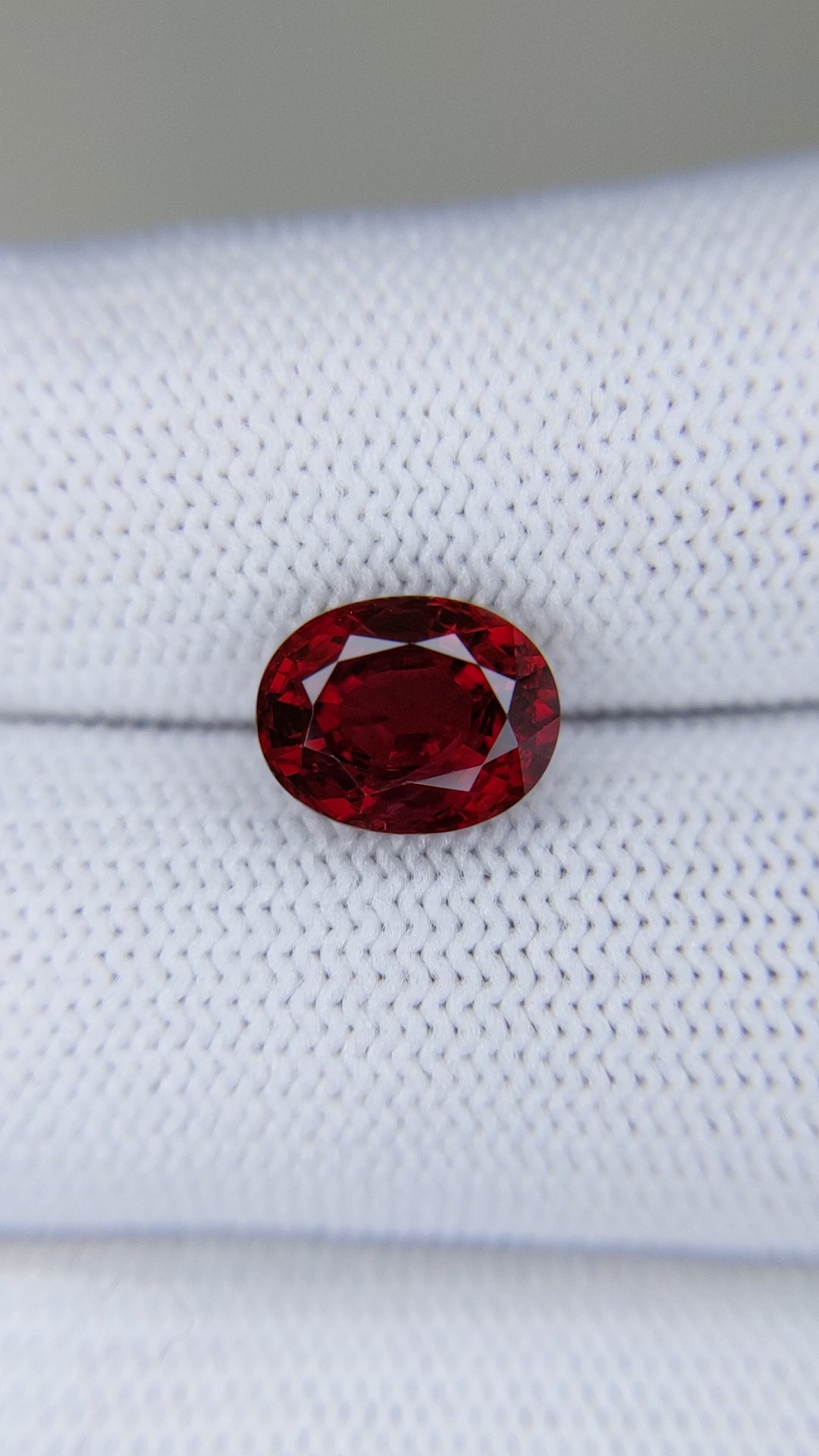 3.06 Carats Oval Cut Heat Pigeon Blood Red Ruby Loose Gemstone Close Video