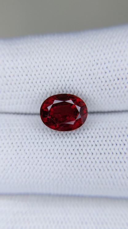 3.06 Carats Oval Cut Heat Pigeon Blood Red Ruby Loose Gemstone Close Video
