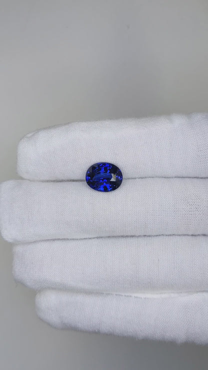 5.03 Carat Oval Cut Heat Medium Blue Sapphire Loose Gemstone GIA Certified Video 3