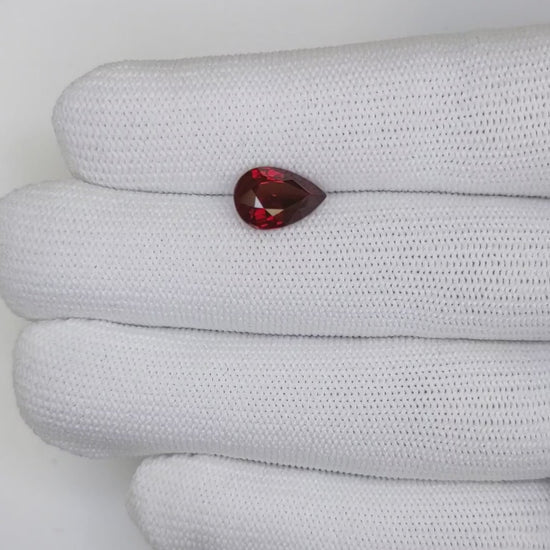 3.09 Carats Pear Cut Heat Pigeon Blood Red Ruby Loose Gemstone TIGL Video 3