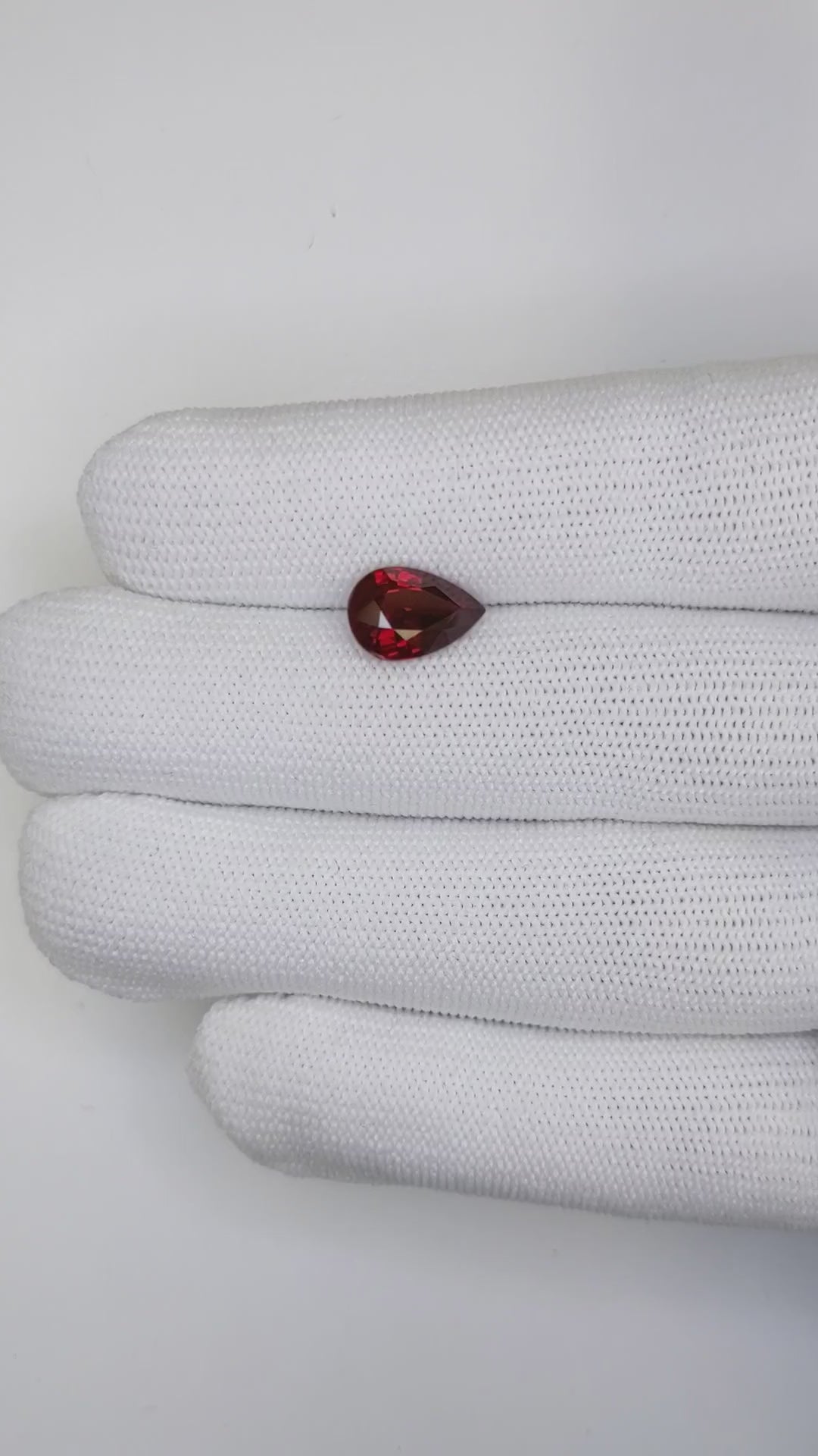 3.09 Carats Pear Cut Heat Pigeon Blood Red Ruby Loose Gemstone TIGL Video 3