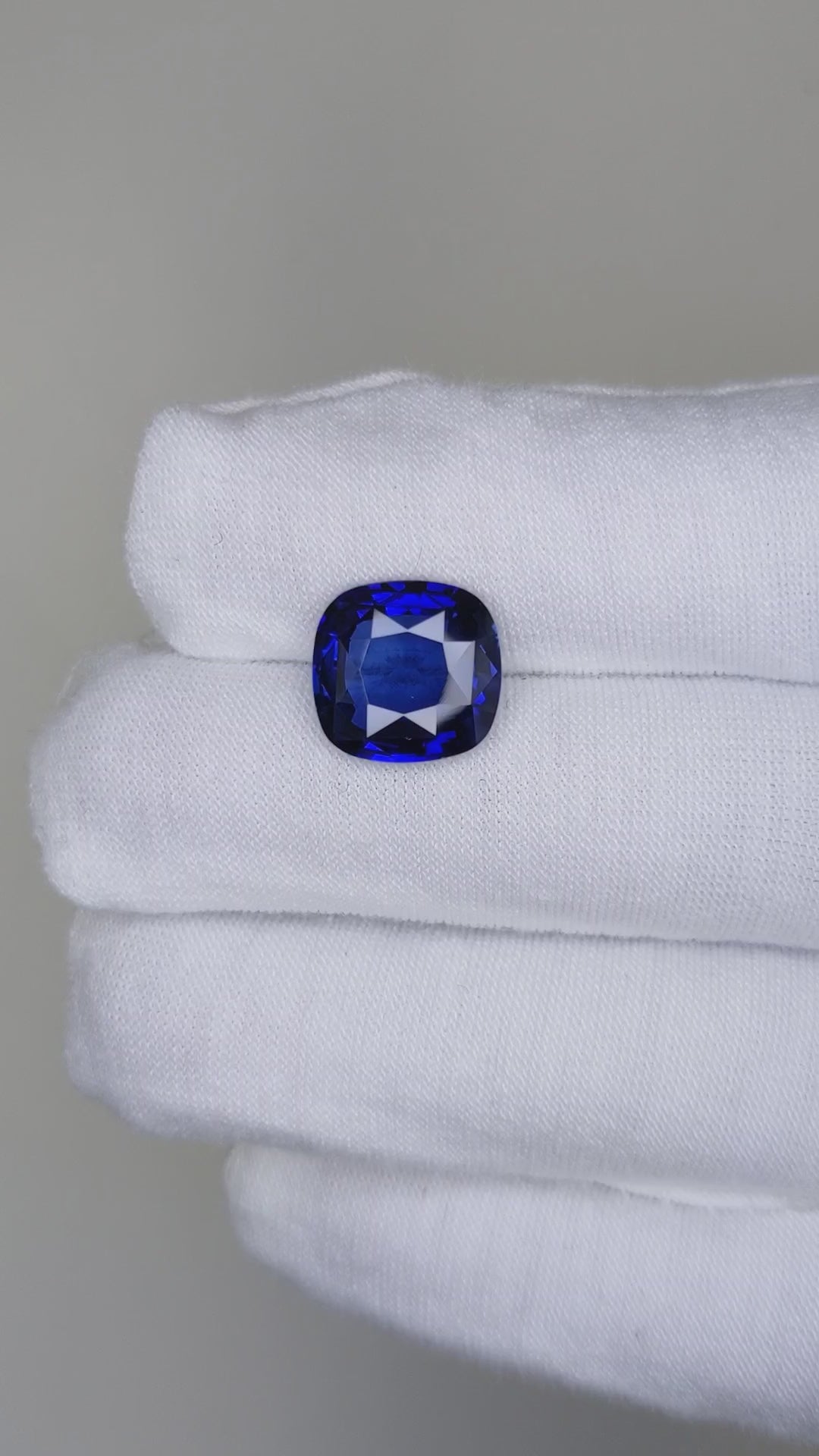 7.12 Carat Cushion Cut Heat Royal Blue Sapphire Loose Gemstone Video 3