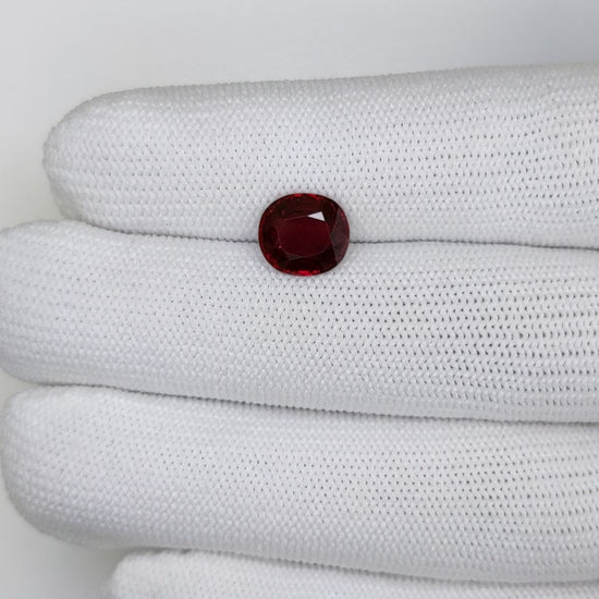 3.12 Carats Cushion Cut Heat Pigeon Blood Red Ruby Loose Gemstone GRS Video 3