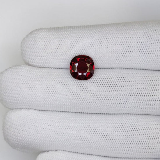 3.53 Carats Cushion Cut Heat Pigeon Blood Red Ruby Loose Gemstone Far Video