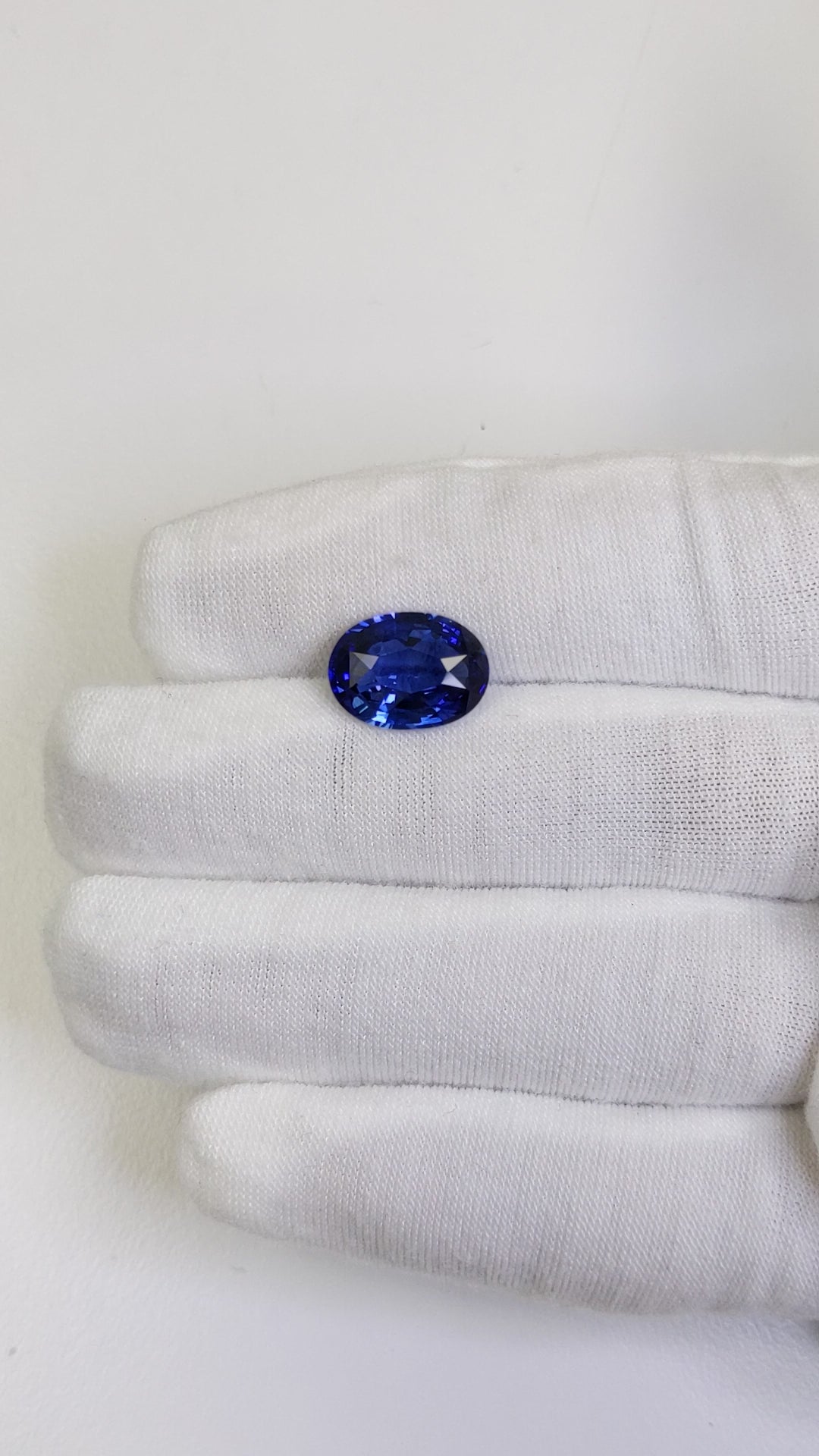 6.66 Carat Oval Cut Heat Medium Blue Sapphire Loose Gemstone Video 2