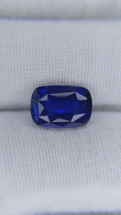 4.54 Carat Cushion Cut Heat Royal Blue Sapphire Loose Gemstone Video 1