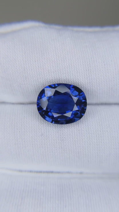 6.41 Carat Oval Cut Heat Medium Blue Sapphire Loose Gemstone GRS Video 1