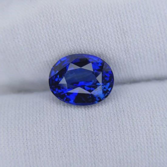 5.03 Carat Oval Cut Heat Medium Blue Sapphire Loose Gemstone GIA Certified Video 2