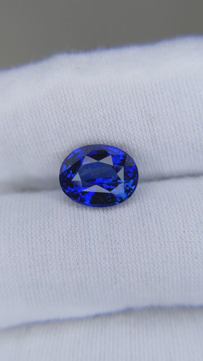 5.03 Carat Oval Cut Heat Medium Blue Sapphire Loose Gemstone GIA Certified Video 2