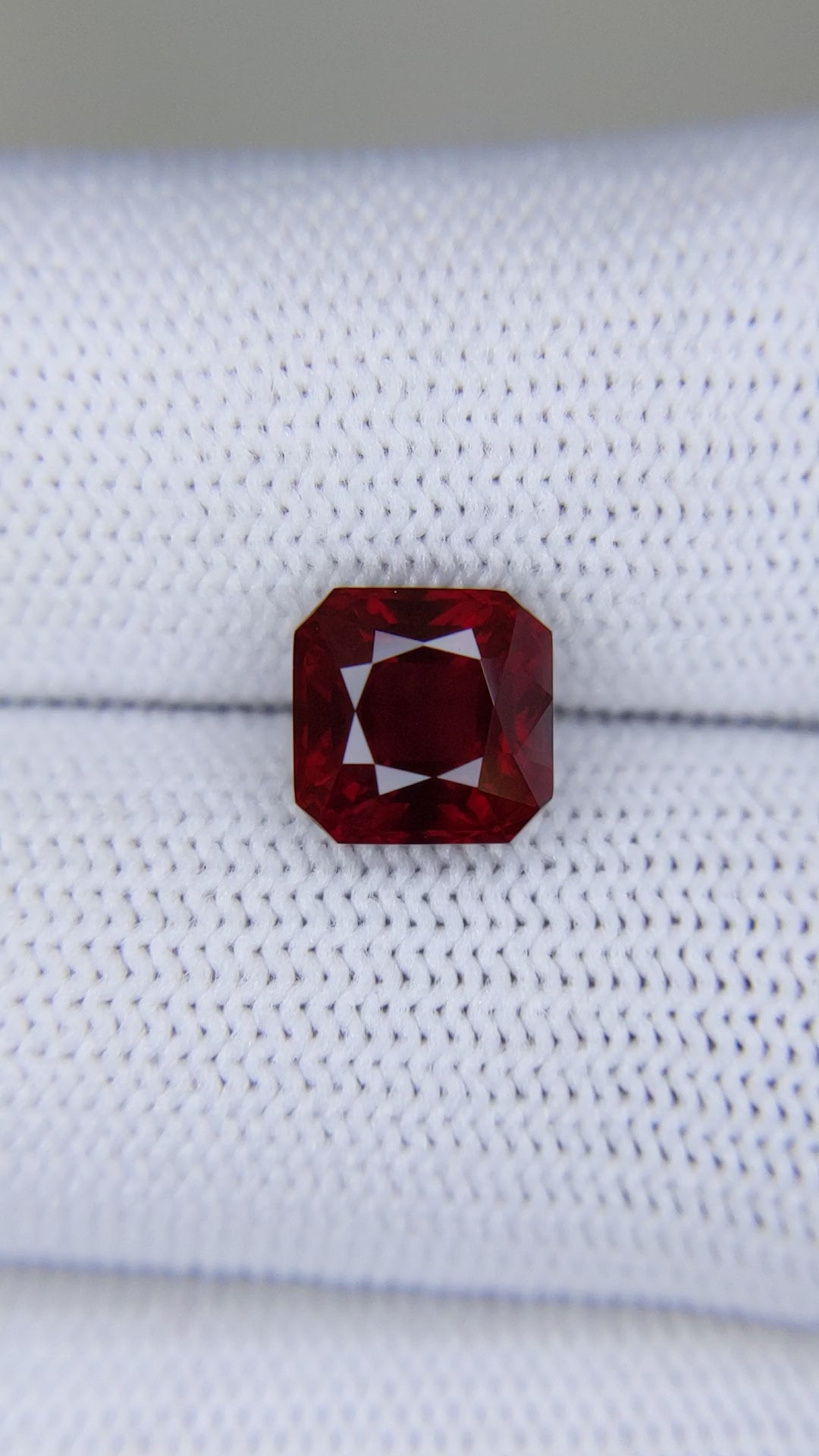 3.02 Carats Emerald Cut Heat Pigeon Blood Red Ruby Loose Gemstone close

