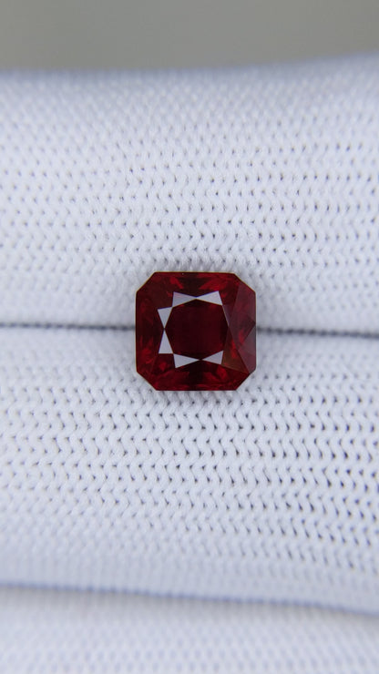 3.02 Carats Emerald Cut Heat Pigeon Blood Red Ruby Loose Gemstone close
