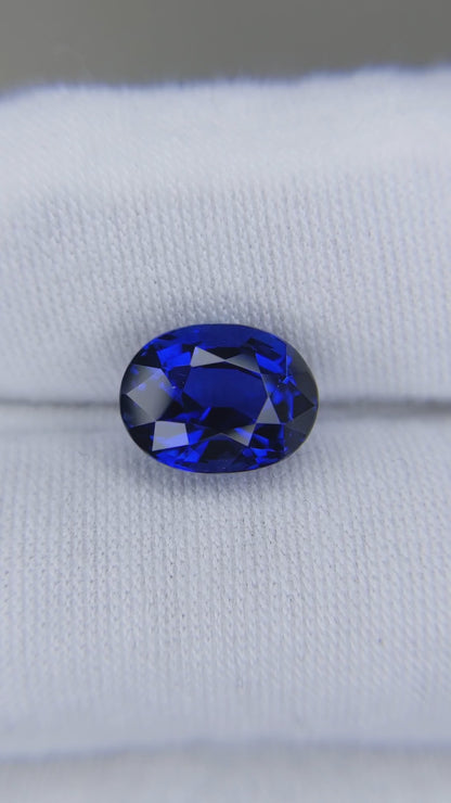 5.09 Carat Oval Cut Heat Royal Blue Sapphire Loose Gemstone GRS Video 2