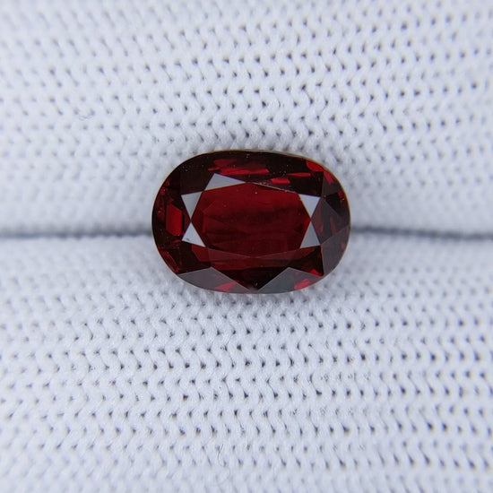 4.01 Carats Oval Cut Heat Pigeon Blood Red Ruby Loose Gemstone close