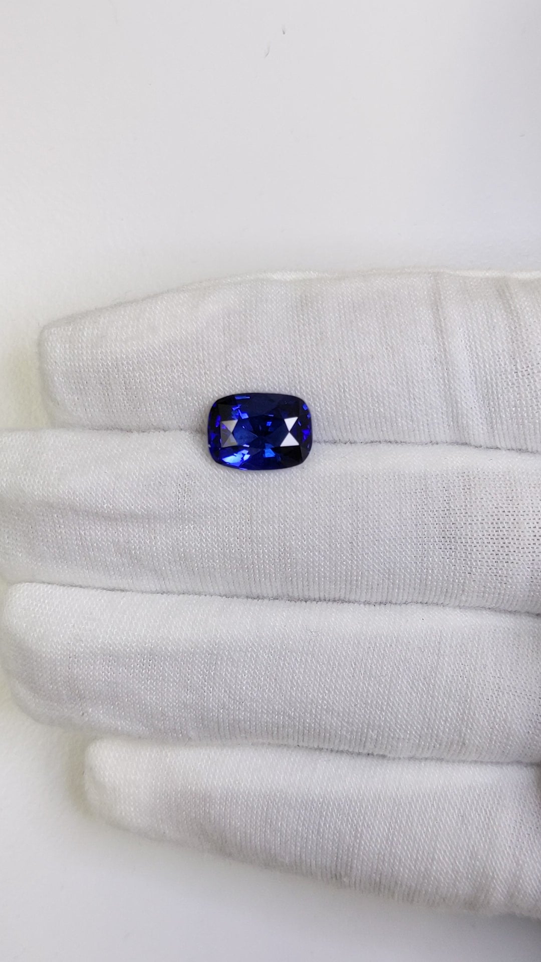 5.03 Carat Cushion Cut Heat Medium Blue Sapphire Loose Gemstone Video 2