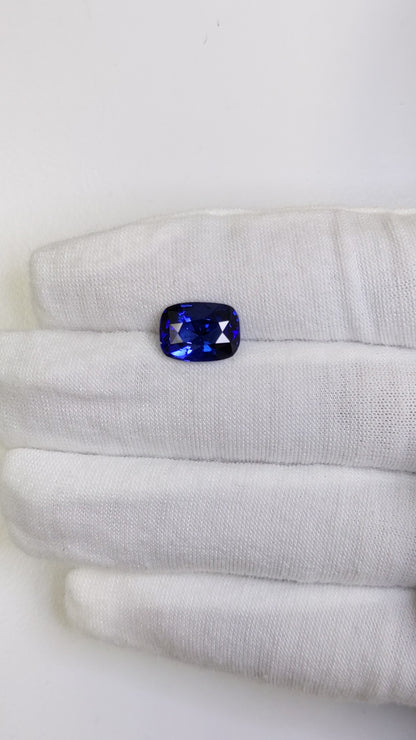 5.03 Carat Cushion Cut Heat Medium Blue Sapphire Loose Gemstone Video 2