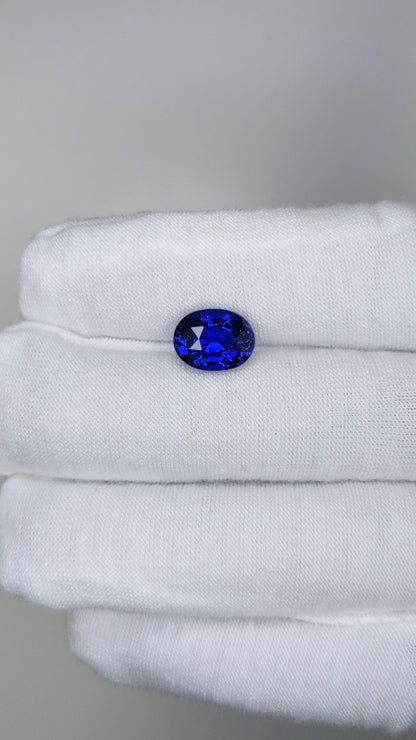 5.09 Carat Oval Cut Heat Royal Blue Sapphire Loose Gemstone GRS Video 3