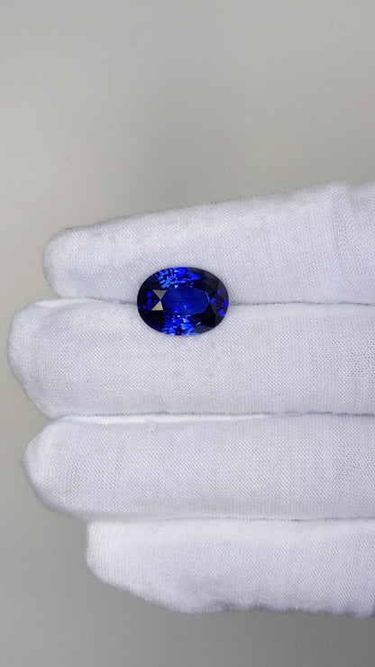 10.27 Carat Oval Cut Heat Royal Blue Sapphire Loose Gemstone GRS Video 2