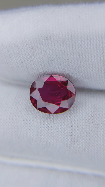 4.02 Carats Oval Cut No Heat Pigeon Blood Red Ruby Loose Gemstone Close Video