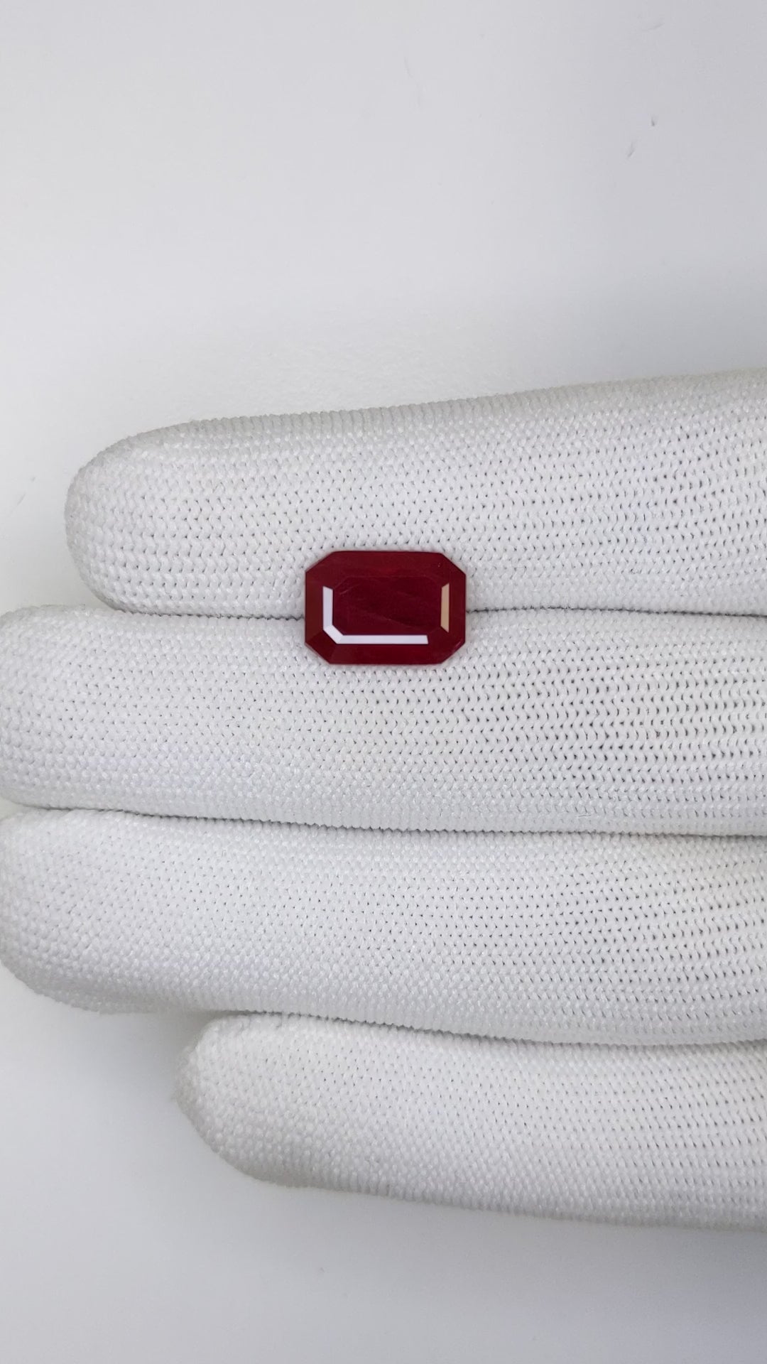 5.50 Carats Emerald Cut Heat Pigeon Blood Red Ruby Loose Gemstone Video 3