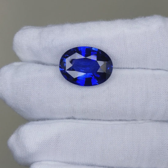 16.48 Carat Oval Cut Heat Royal Blue Sapphire Loose Gemstone GIA Certified Video 2