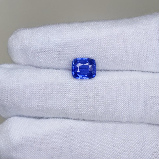 3 Carat Cushion Cut No Heat Medium Blue Sapphire Loose Gemstone GIA Certified Video 2