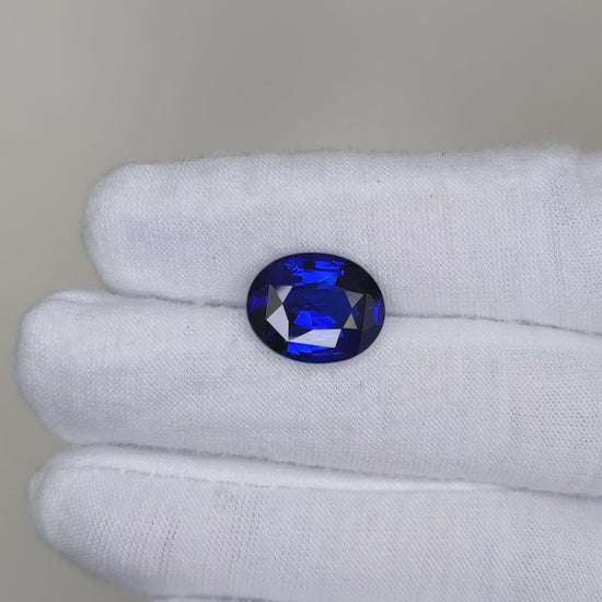 10.10 Carat Oval Cut Heat Royal Blue Sapphire Loose Gemstone Far view video