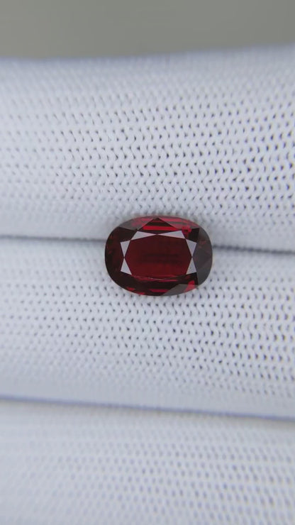 4.02 Carats Oval Cut Heat Pigeon Blood Red Ruby Loose Gemstone close video